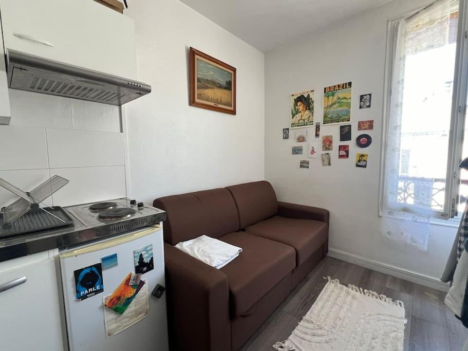 Appartement Studio Lumineux Vue Tour Eiffel Parijs